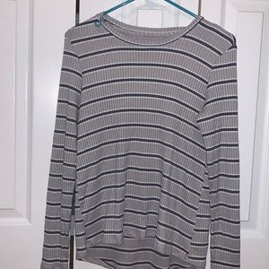 American Eagle long sleeve tee